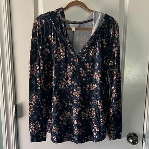 Market & Spruce Navy Floral Hoodie